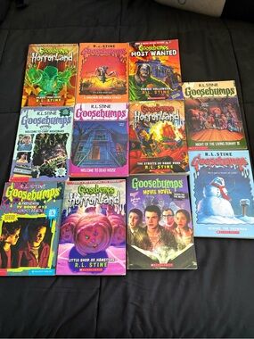 Goosebumps 11 Book Lot - Colorful Horrorland & Classic Covers